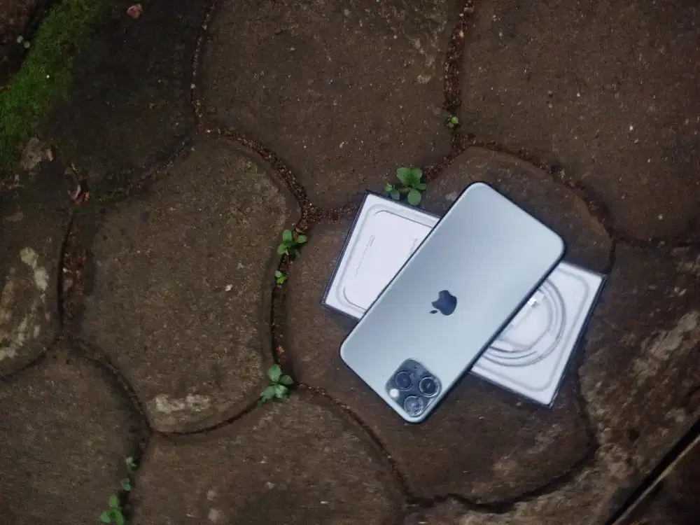 iPhone 11 pro 256gb sekian masih top