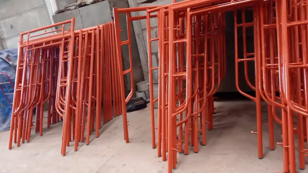 Dijual scaffolding cat baru, stok lama