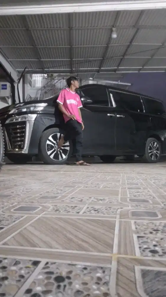 Cari kerjaan kerja apah sajah