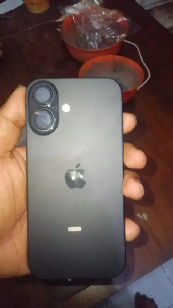 Wts iPhone 16 basic iBox