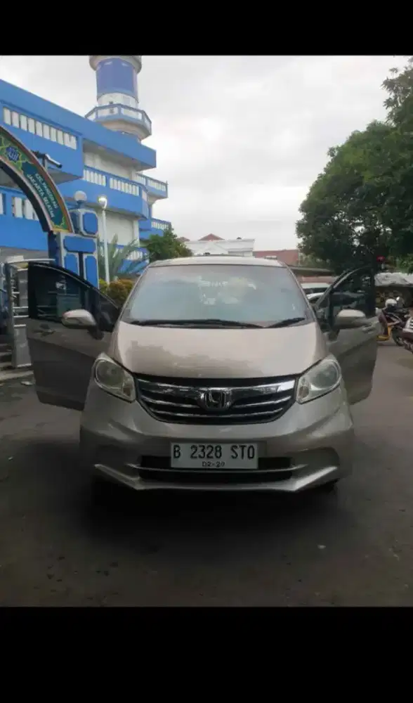Honda Freed 2014