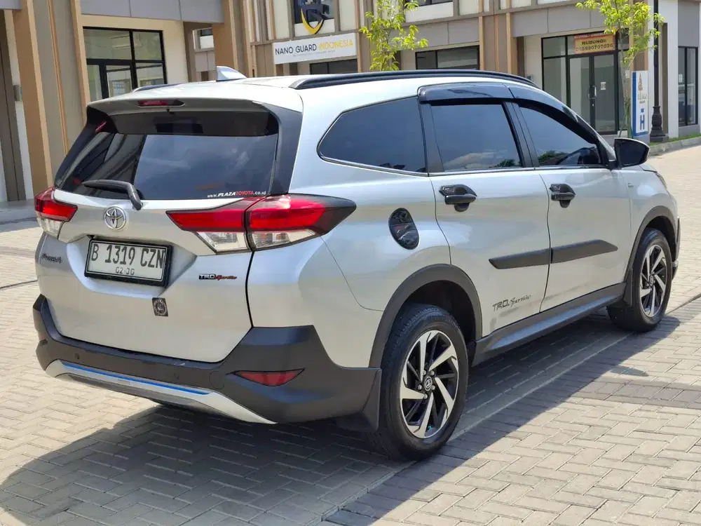 Toyota Rush TRD at matik thn 2020 Bensin