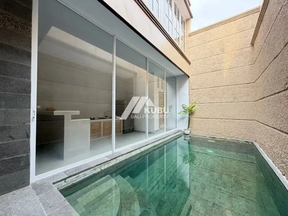 KBP1391 Cleand and Bright Villa in complex area.