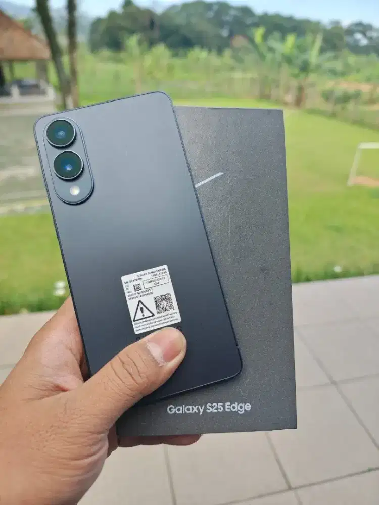 Samsung s25esge 12/512