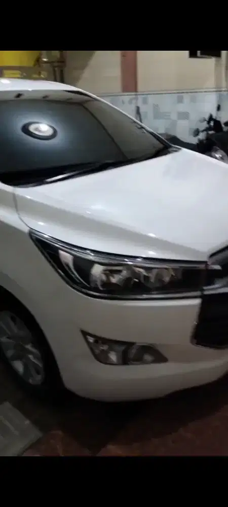 Innova Tipe V AT bensin