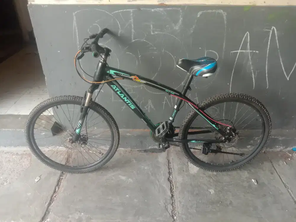 Sepeda gunung atlantis