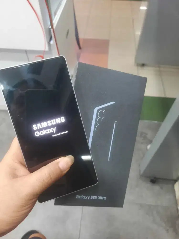 Samsung Galaxy S25 Ultra 12/512 second resmi SEIN
