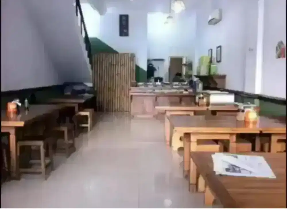 Dibutuhkan Karyawati sebagai Waiters Bakmi di Gading Serpong