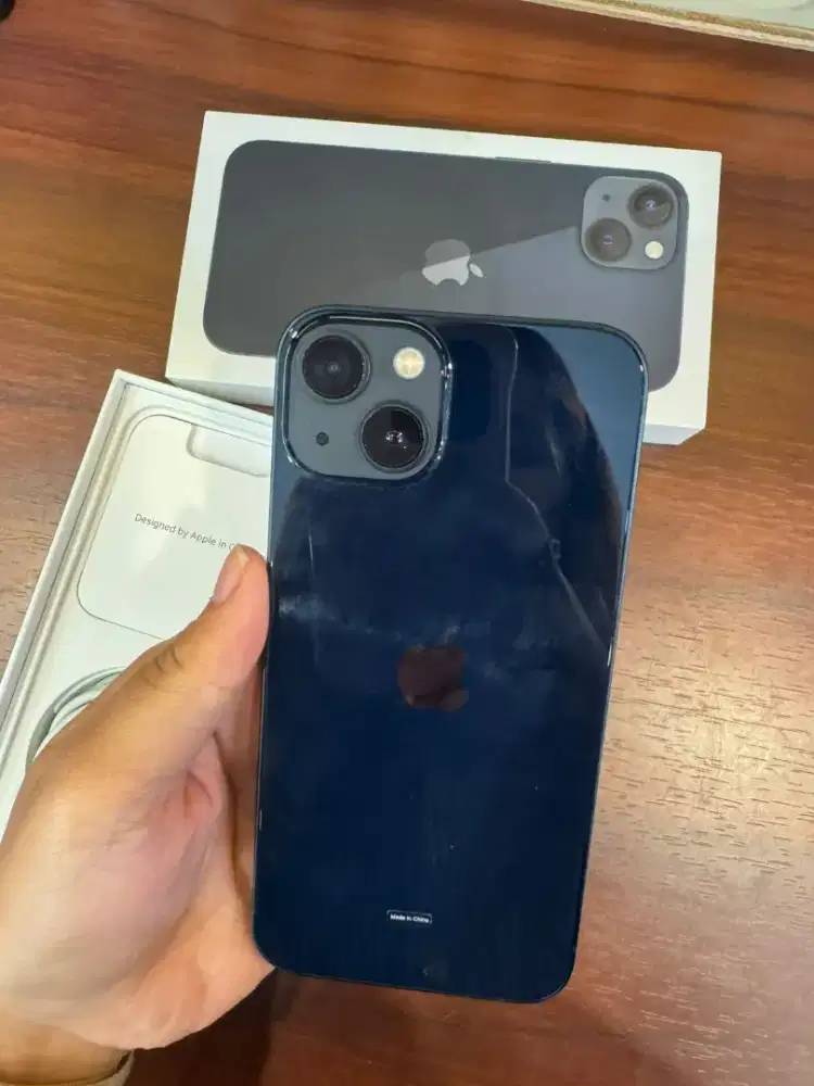 iPhone 13 128GB Midnight ex ibox bh 84% lengkap