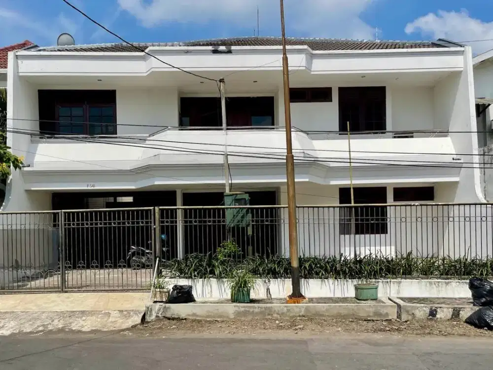 Disewakan Rumah Kertajaya Indah – Dekat ITS, Unair, Galaxy Mall