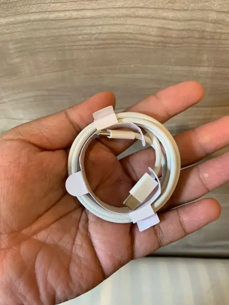 Kabel charger iphone 15 C to C