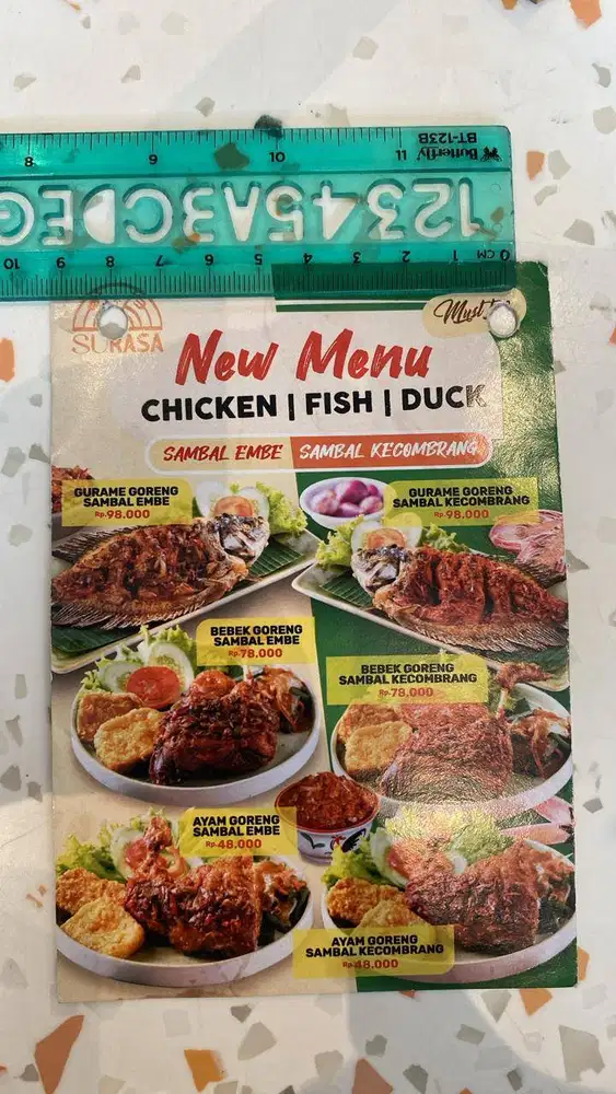 LOKER waitress / cook helper