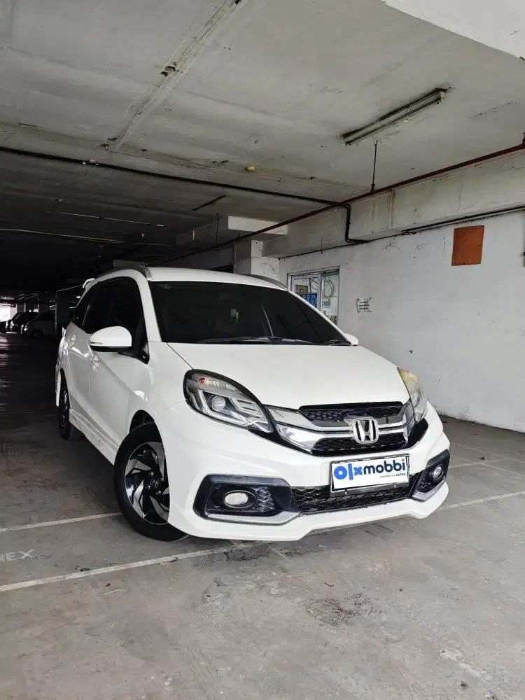 Honda Mobilio RS manual 2016