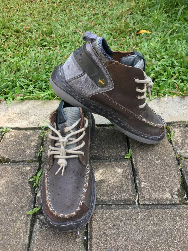 Sepatu kulit second original Boots Crocs