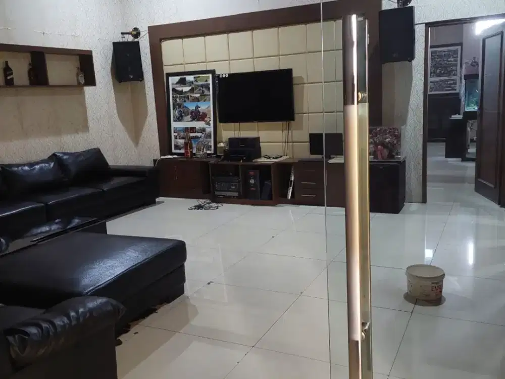 Dijual Ruko Nyaman Siap Pakai Cocok untuk Usaha Lokasi di Cibadak Bandung