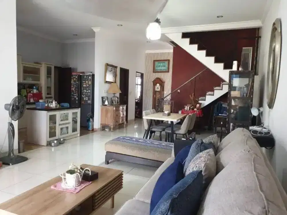 Rumah 2 Lantai Pondok Kelapa Duren Sawit dekat LRT Jatibening Baru