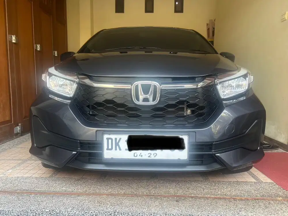 Honda brio satya 2024 matik asli bali