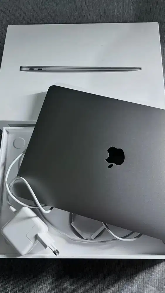 macbook air i5 2019 retina display