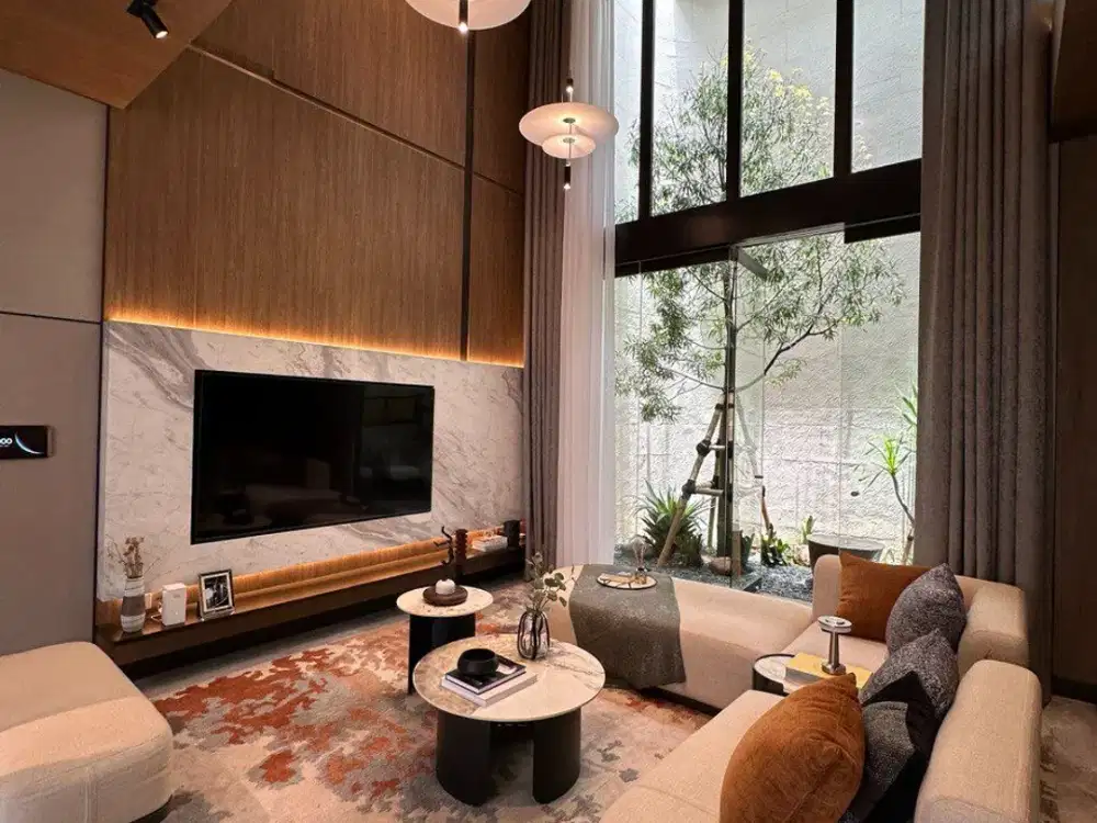 RUMAH SULTAN 3 LANTAI - AREA BSD PERPADUAN MEWAH & PRESTISIUS!