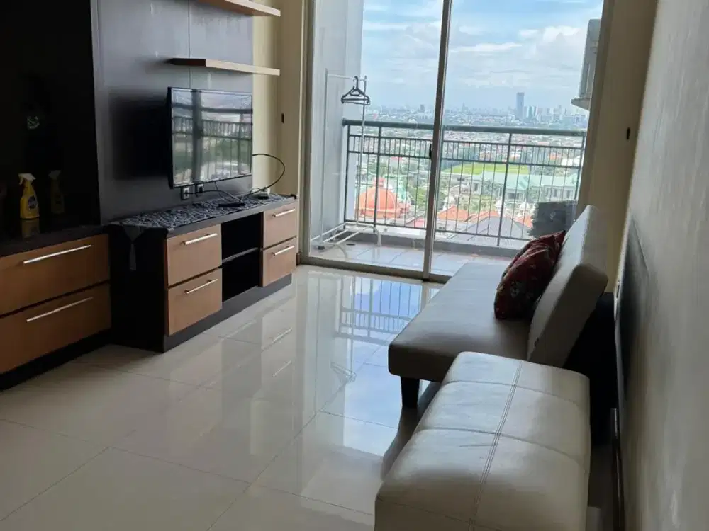 DISEWA APARTEMEN FRENCH WALK MOI KELAPA GADING TOWER LYON GARDEN LT 19 FURNISH