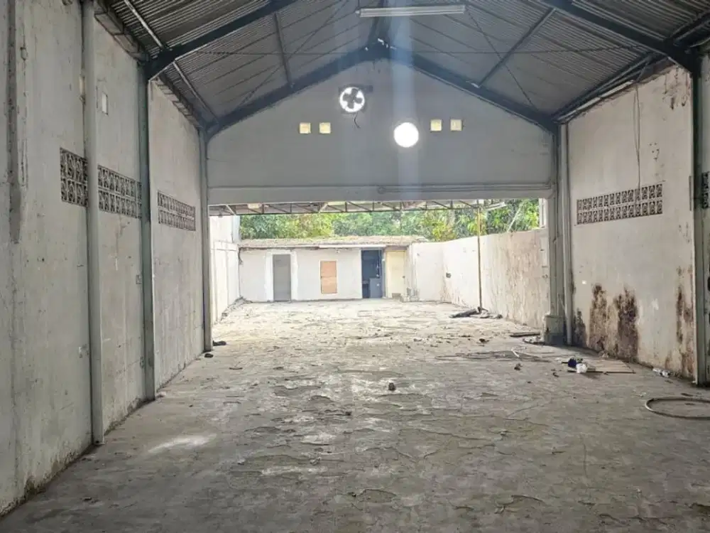 DISEWA GUDANG LOKASI DI KEBON PINANG KEBAYORAN LAMA JAKARTA SELATAN
