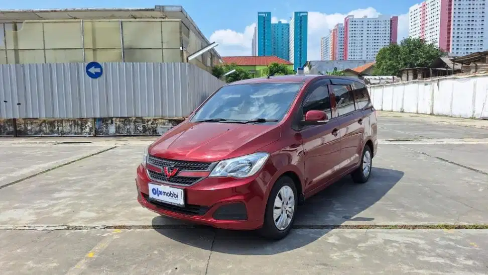 DP MURAH - Wuling Confero 1.5 Bensin-MT 2019 Merah