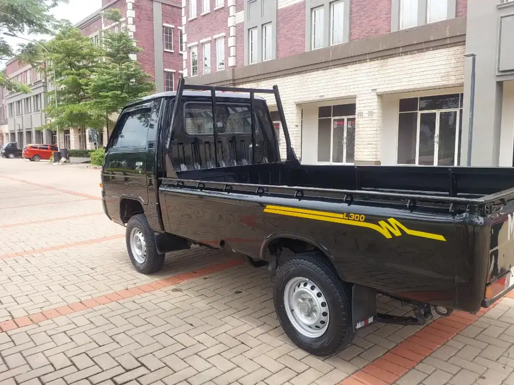 Mitsubishi L300 PickUpEuro4 2023 R/T/BlueToothJVC/FanCool/STNKKirHidup