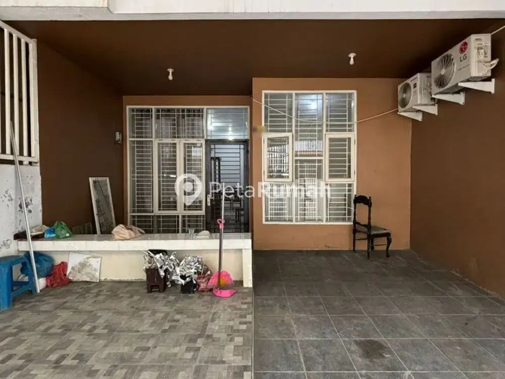 DIJUAL VILLA JALAN KARYA WISATA KOMPLEK J CITY CLUSTER ELITE 4 - DAERAH MEDAN JOHOR (ramlan)