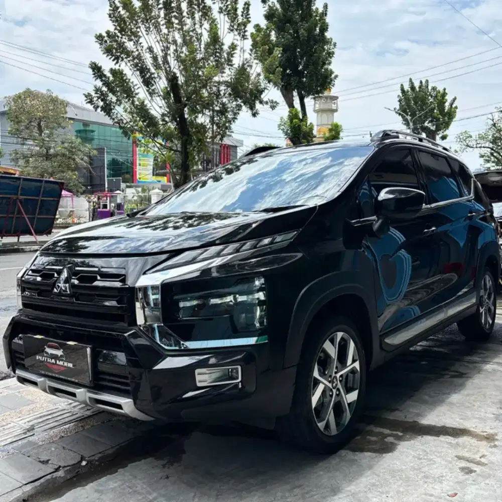 Mitsubishi Xpander Cross Premium (Facelift) CVT 2024 Hitam