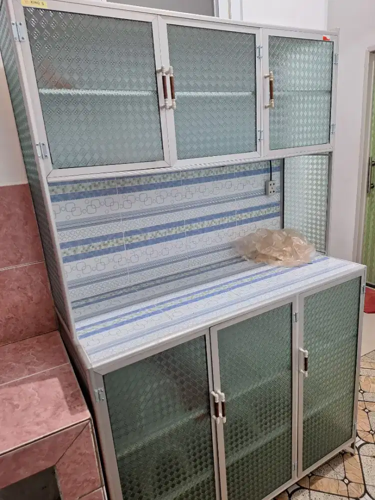 Lemari Piring Like New