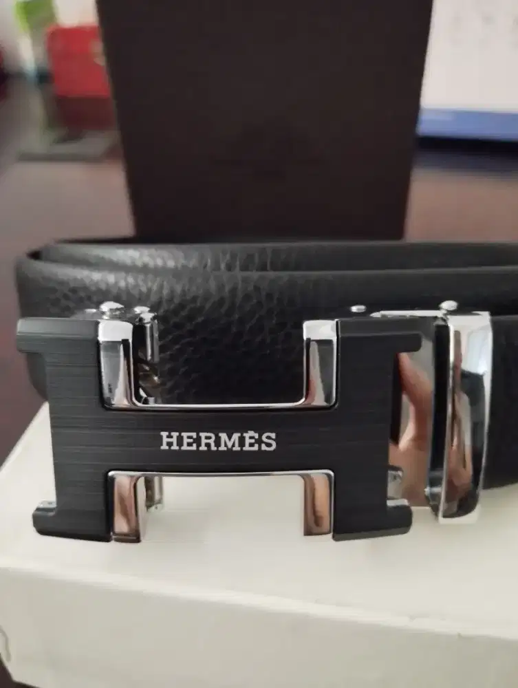 Tali pinggang kulit asli