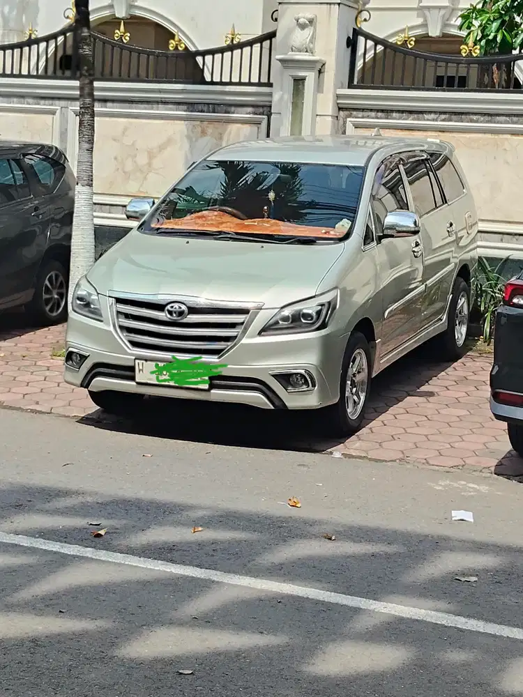 Toyota Kijang Innova 2009 Bensin