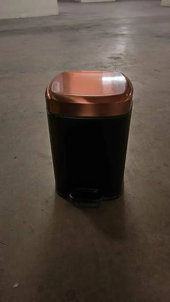 Tempat Sampah Stainless Krisbow Rose Gold