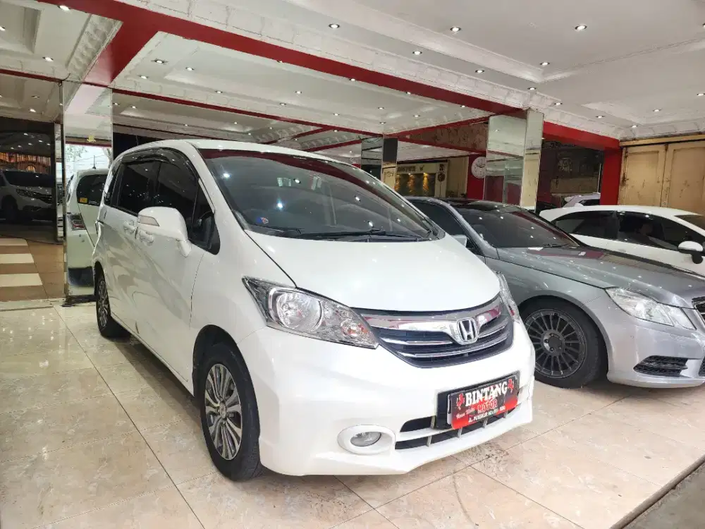 FREED E PSD 2013 AC DOUBLE FACELIFT / MODEL THN 2014 (BINTANG MOTOR)