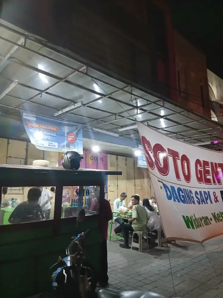 Dicari Karyawan Cowok