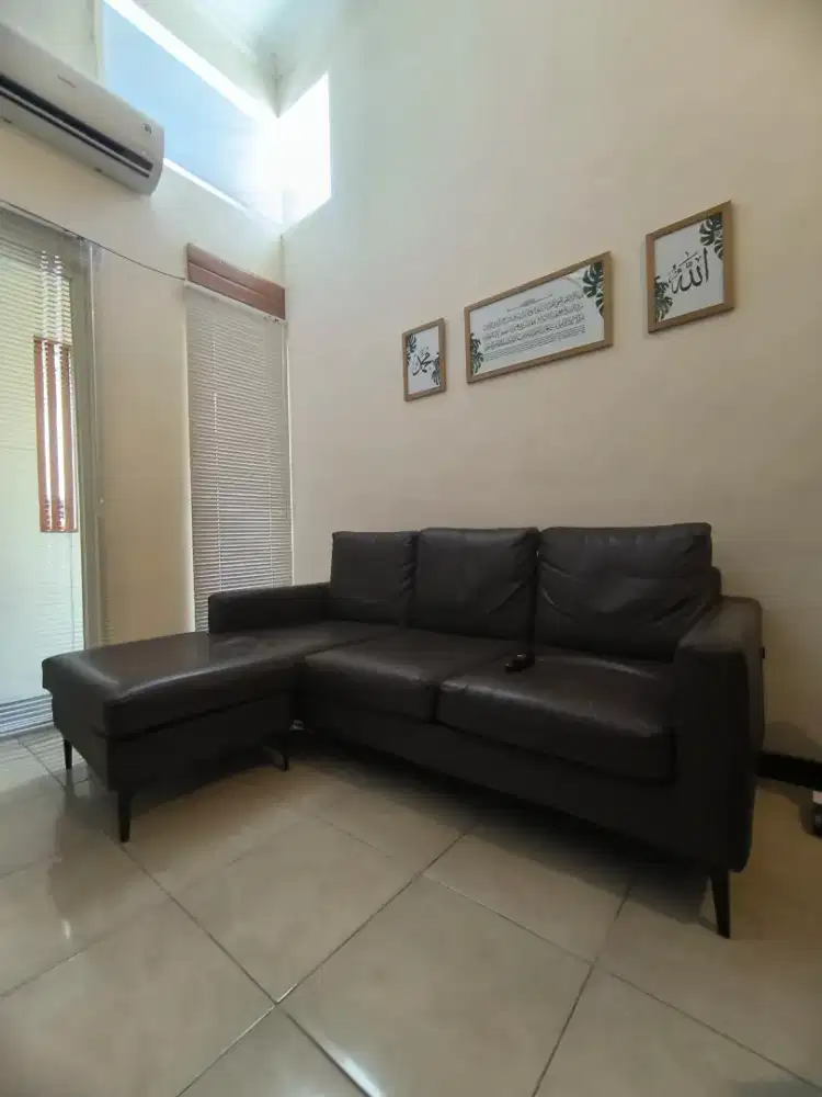 Di jual sofa L kondisi masih oke