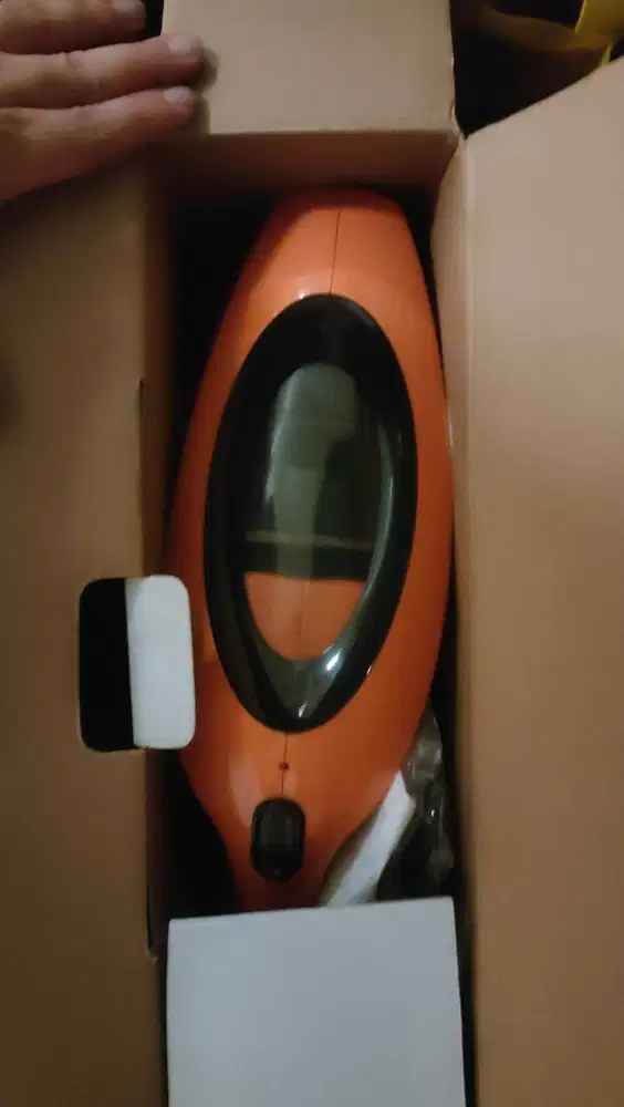 Vacuum Cleaner Pongs Dry or Wet - Low Watt