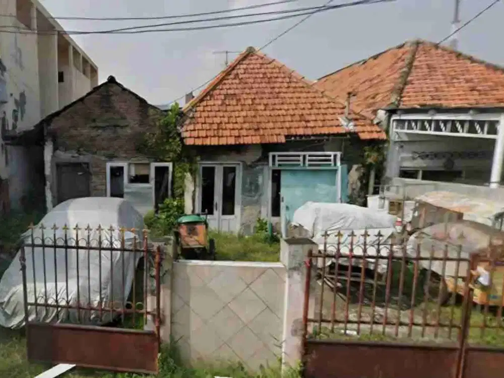 Dijual Rumah Lama Hitung Tanah Bagong Ginayan Dekat Ngagel, Lombok, Kertajaya