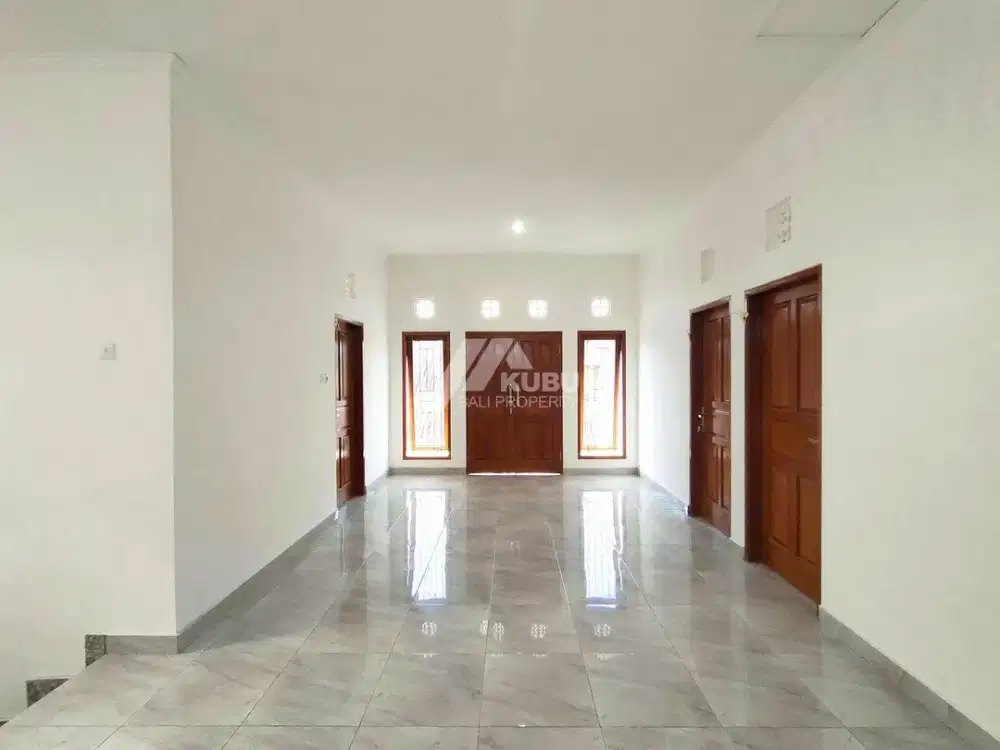 KBP0714 Brandnew House  with 2 storey building, has 5 bedrooms with en-suite bathrooms.