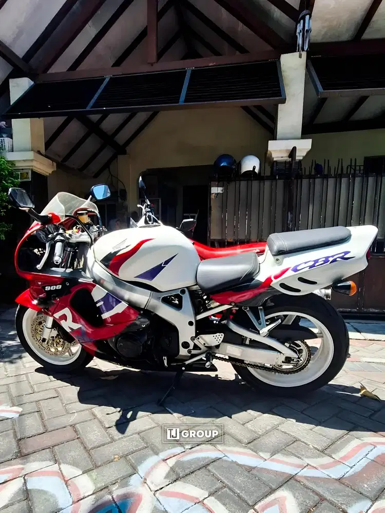 FOR SALE!! Honda CBR 919 Fireblade 1997