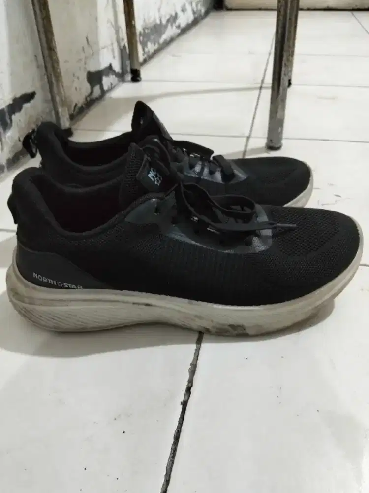 Sepatu Hitam size 41