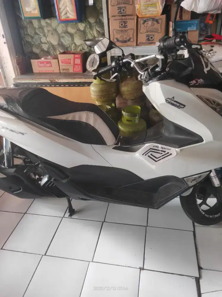 Jual HONDA PCX CBS TAHUN 2022