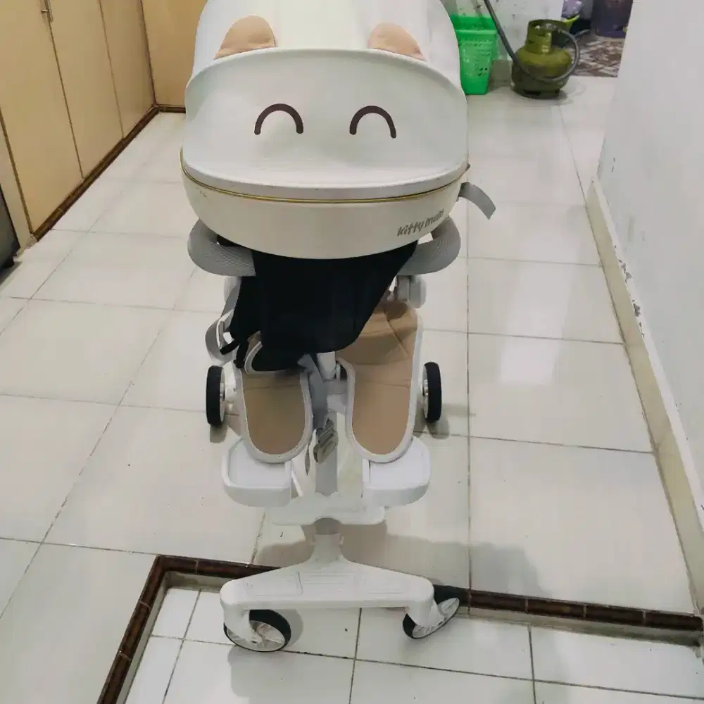 Stroller anak bisa di lipat