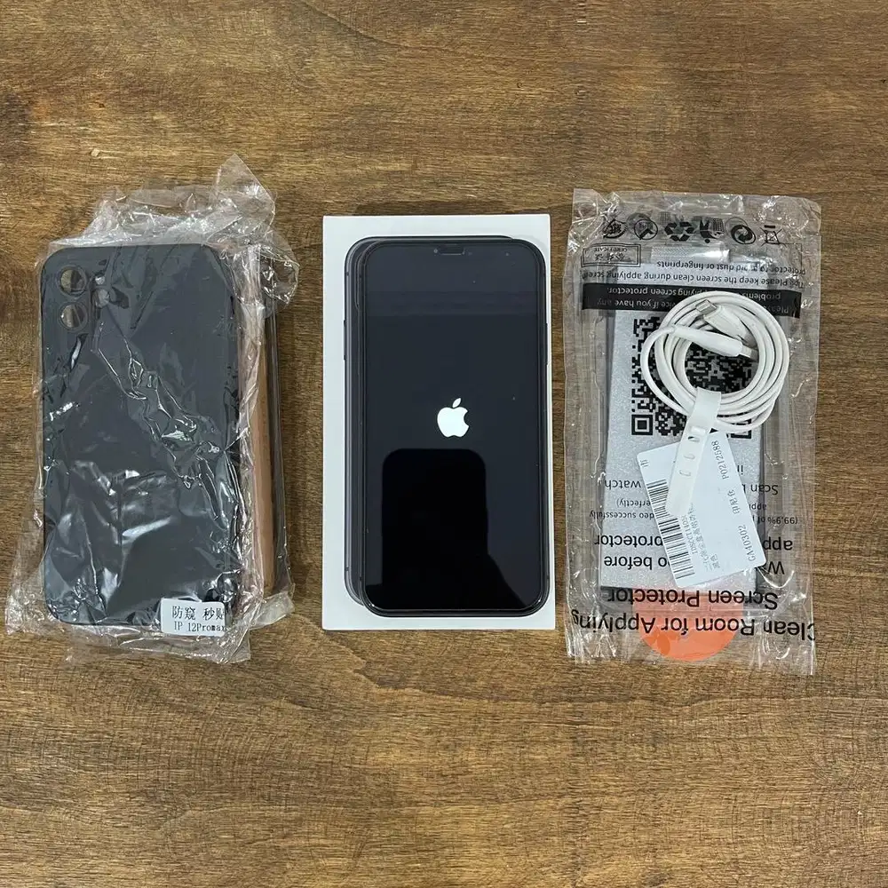 Jual santai iphone 11 64 Gb Black x Ibox