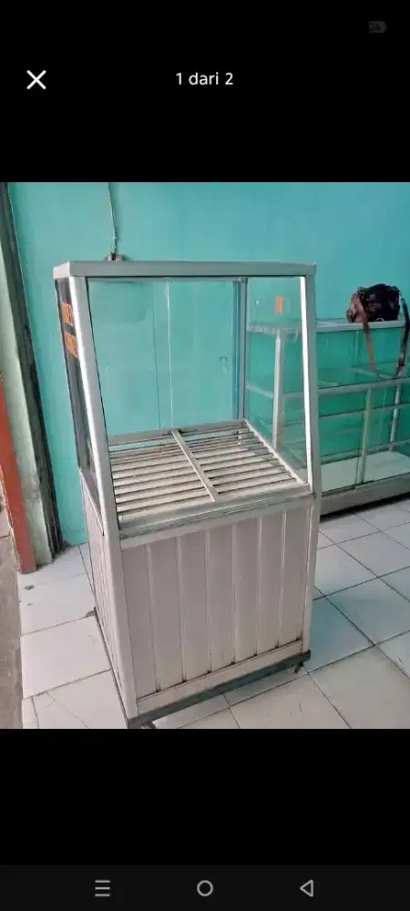 Etalase chiken bekas