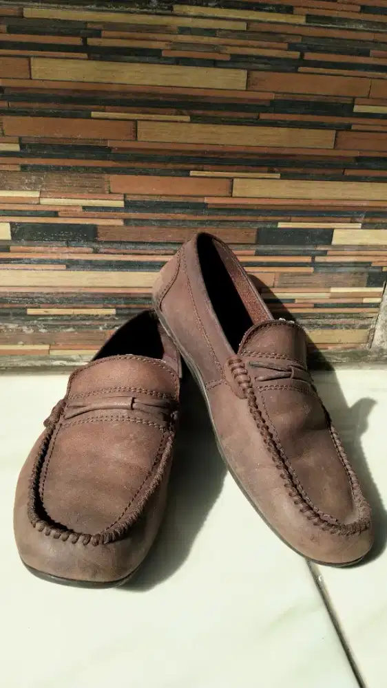 Sepatu slipon pria aaron gade