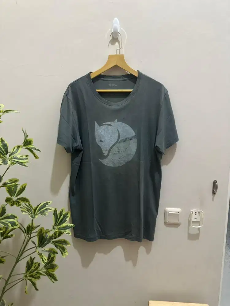 Kaos Outdoor Fjallraven Arctic Fox Tee Faded Grey