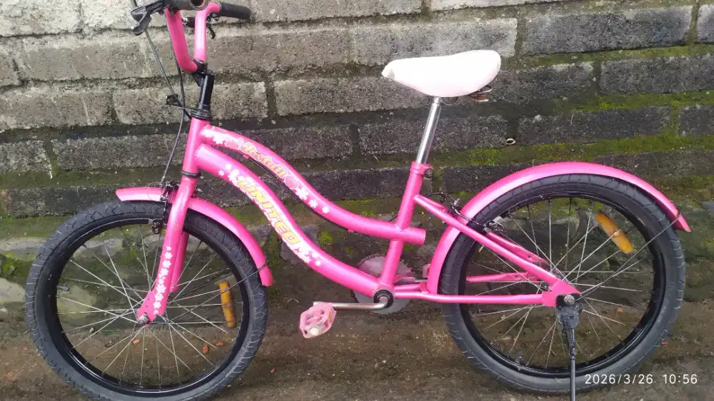 Sepeda anak uk20 merk United