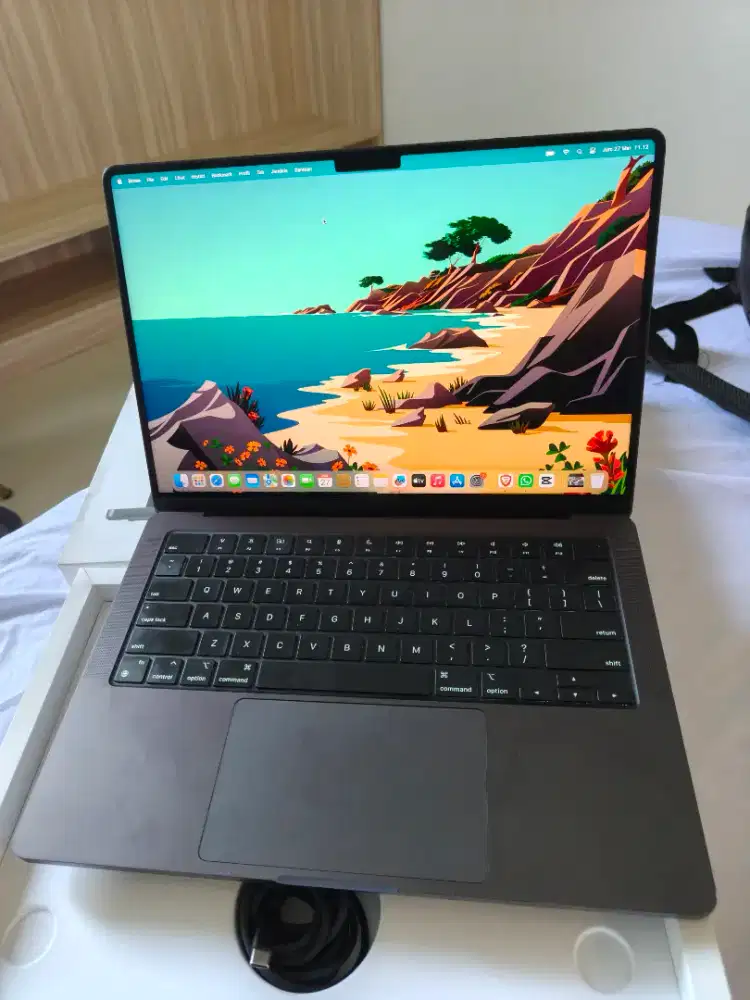 Macbook Pro M3 Pro 18GB 512GB Fullset resmi