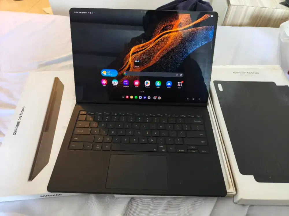 Samsung Galaxy Tab S8 Ultra 5G Fullset + Keyboard | Bisa SIM Card